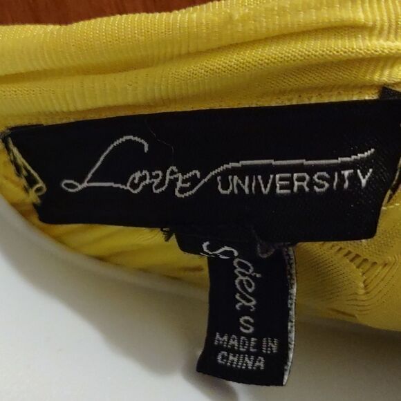 Love University Women's Size S bright yellow stretch waffle pattern‎ cropped top - Picture 4 of 4